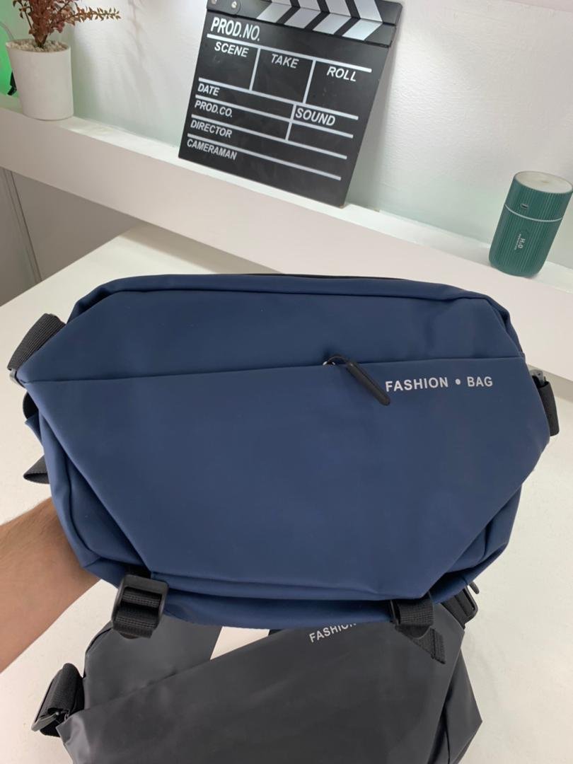 Sac de Poitrine Homme Moderne – Résistant & Confortable image 4