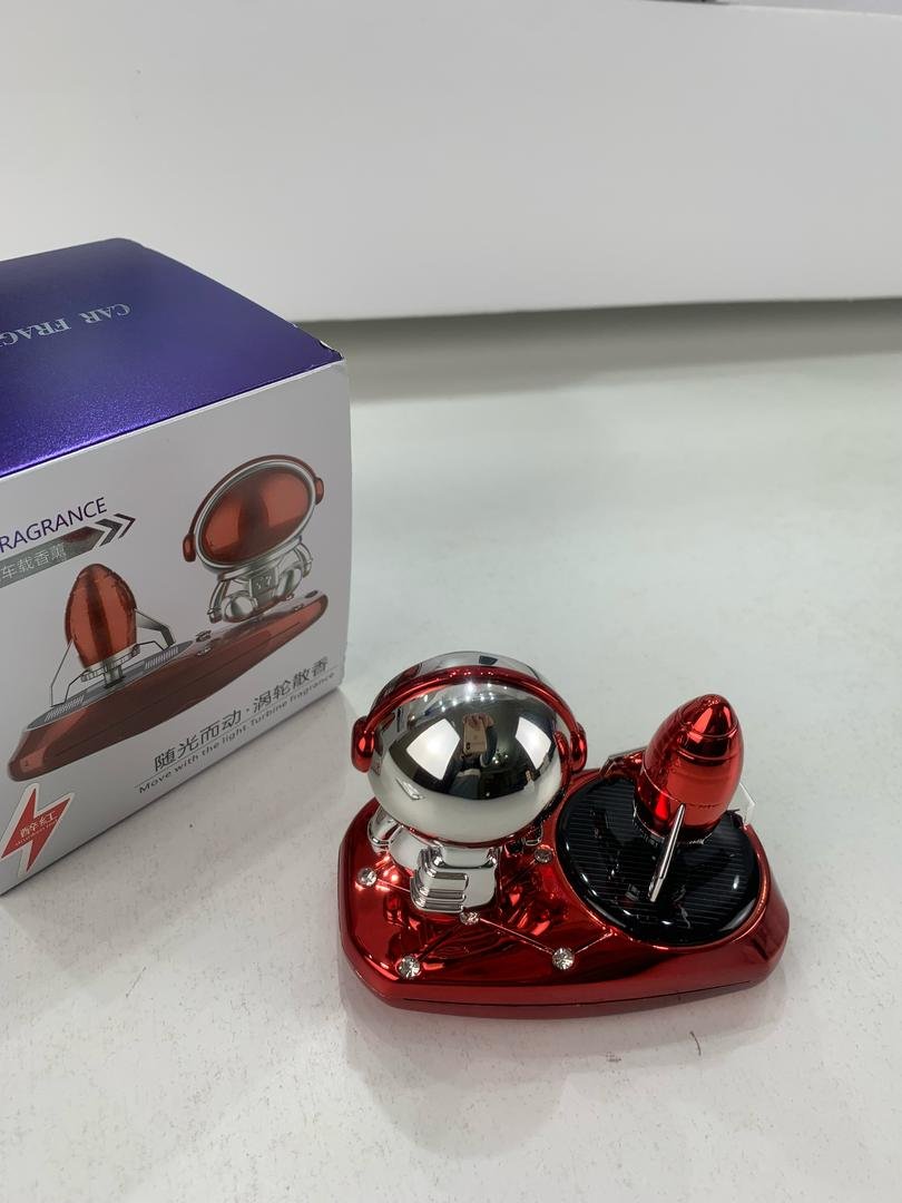 Parfum Solaire Voiture – Diffuseur Astronaute avec Turbine Rotative image 4