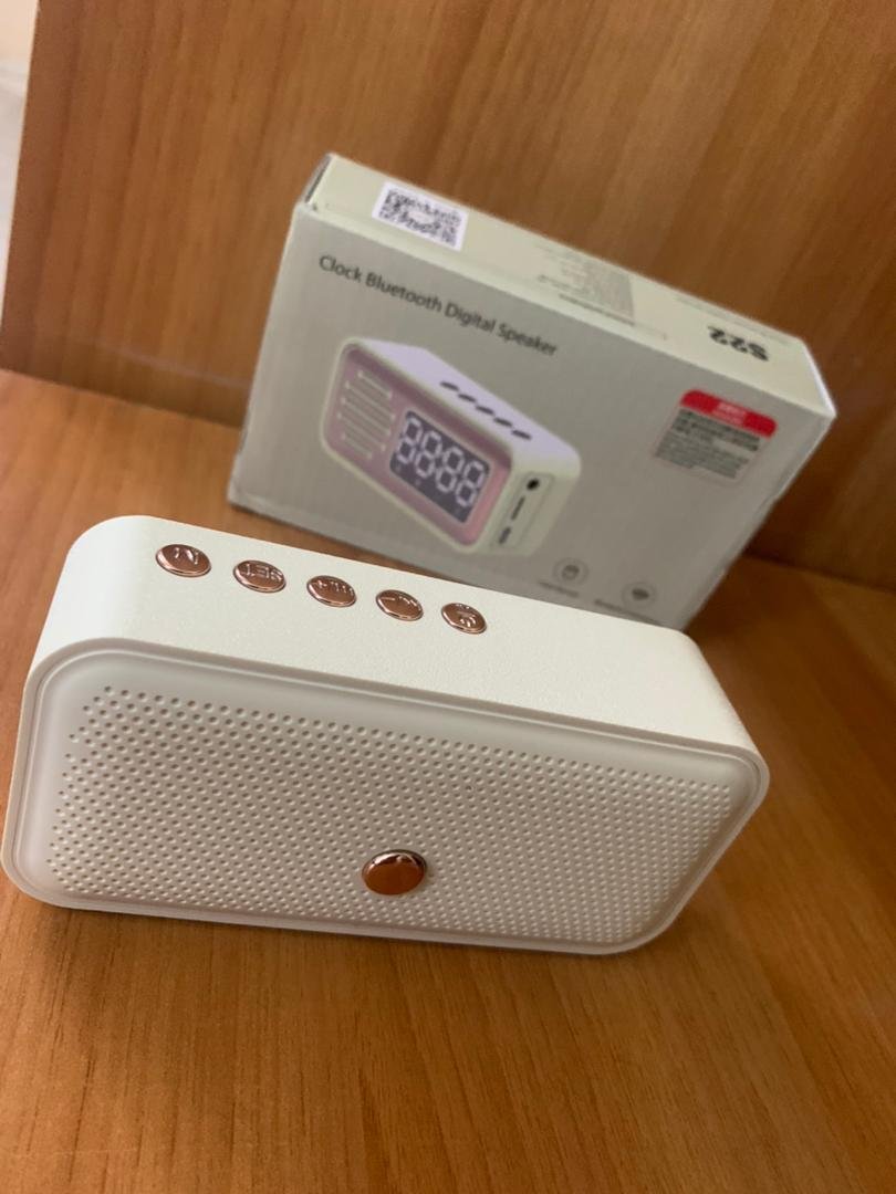 Réveil Bluetooth Rétro Étanche avec Haut-Parleur & Longue Autonomie image 2