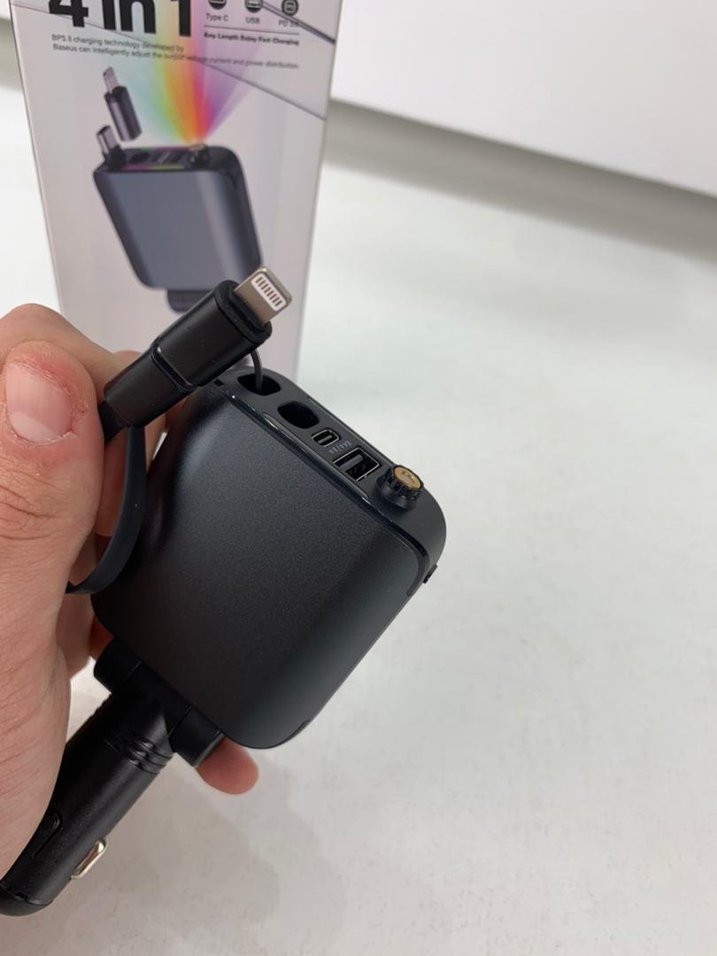 Chargeur de Voiture Rétractable 4 en 1 – Rapide et Ambiance LED image 3