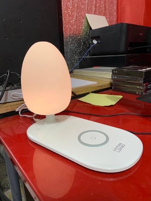 Chargeur Sans Fil 15W avec Lampe LED Intégrée – Modèle Y3, USB-C image 1