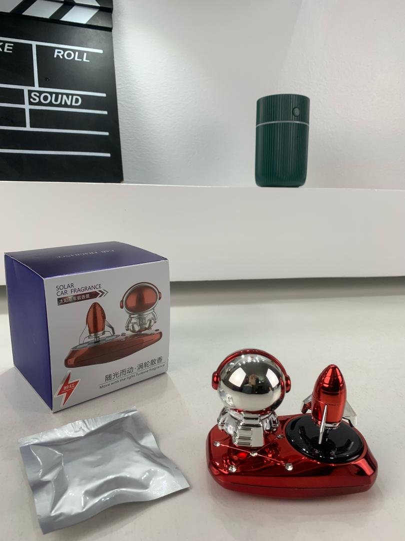 Parfum Solaire Voiture – Diffuseur Astronaute avec Turbine Rotative image 6