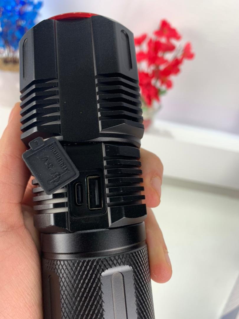 Lampe Torche LED 30W avec Batterie Lithium Rechargeable مصباح يدوي مع بطارية قابلة لإعادة الشحن image 3