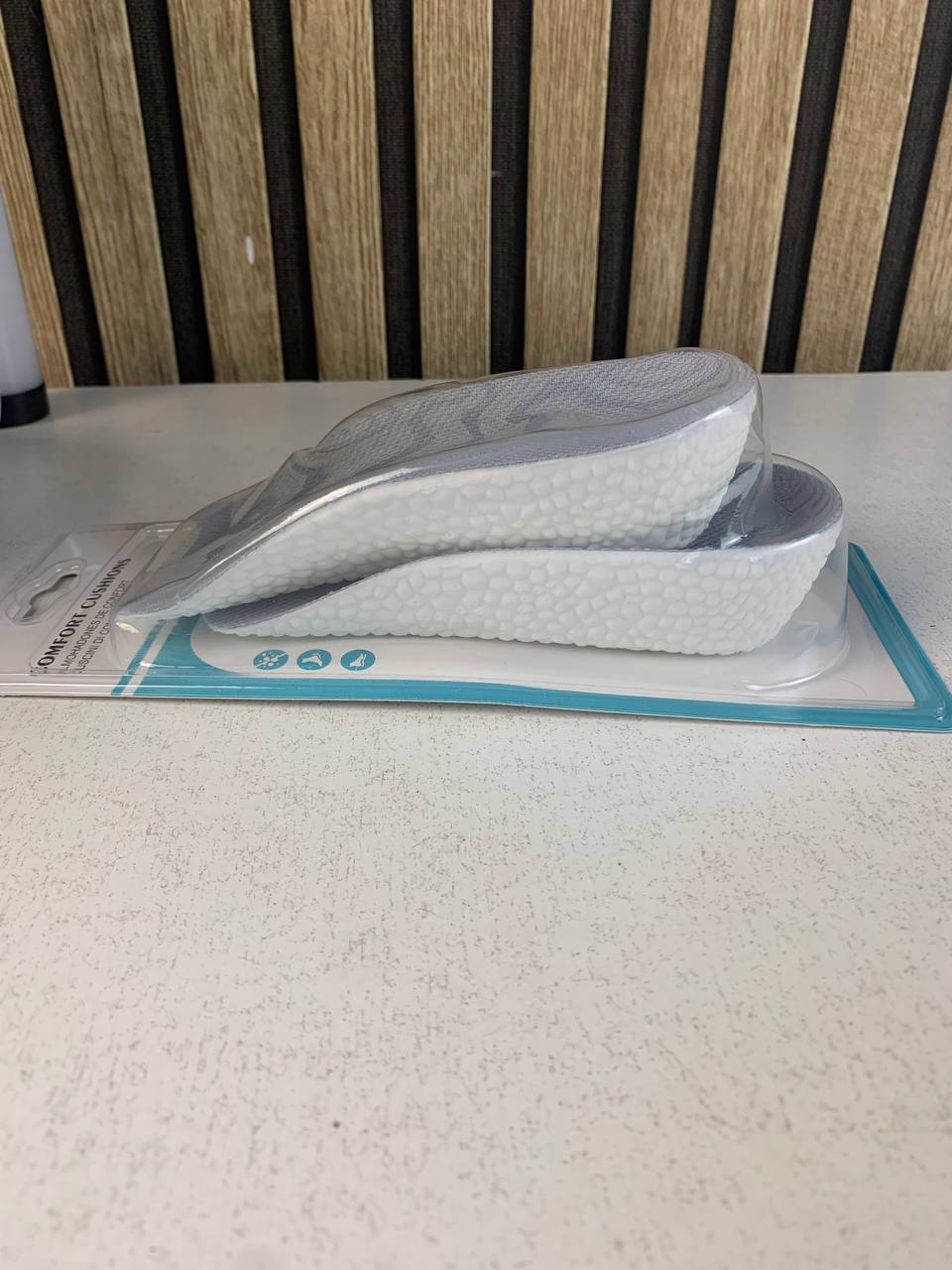 Semelles orthopédiques invisibles – Gain de hauteur et confort