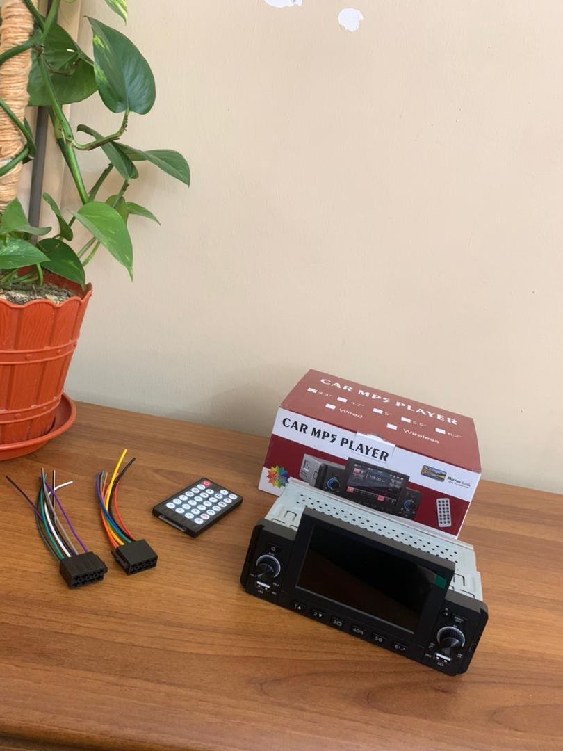 Autoradio Bluetooth Tactile MP5 avec MirrorLink image 1