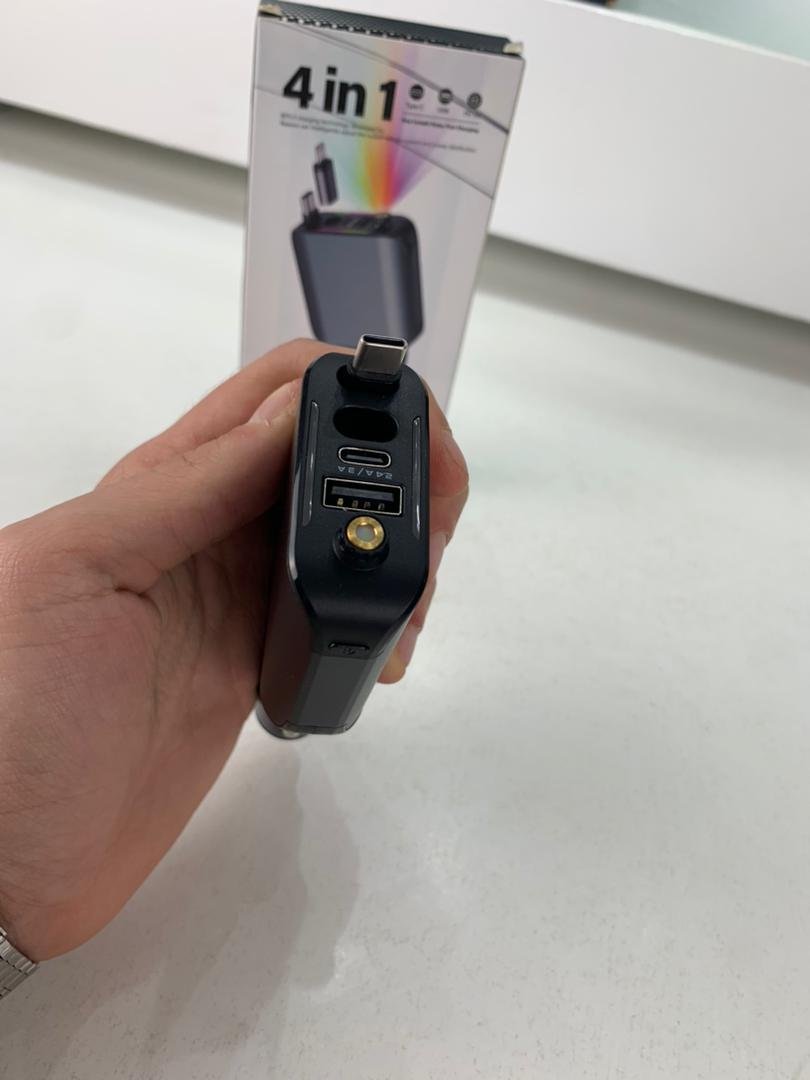 Chargeur de Voiture Rétractable 4 en 1 – Rapide et Ambiance LED image 9