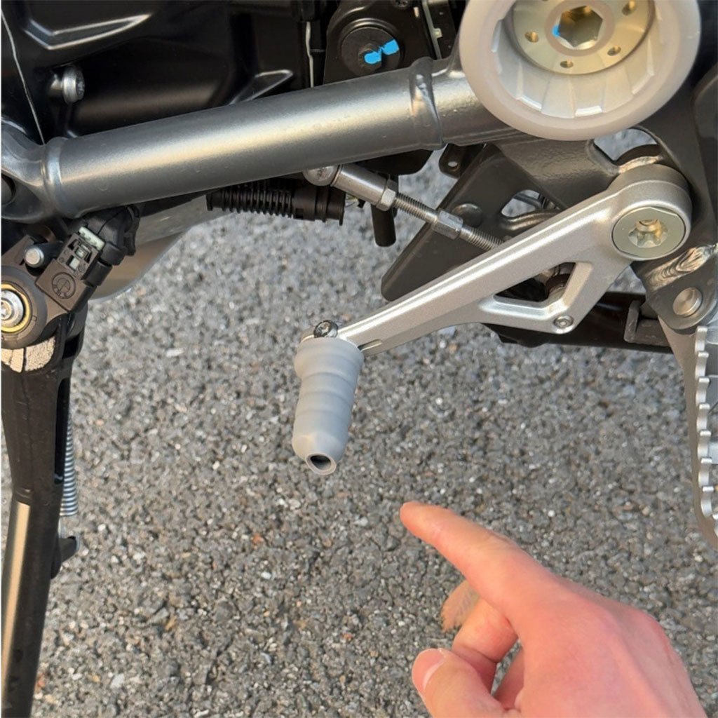 Protège sélecteur de vitesse moto en silicone image 5