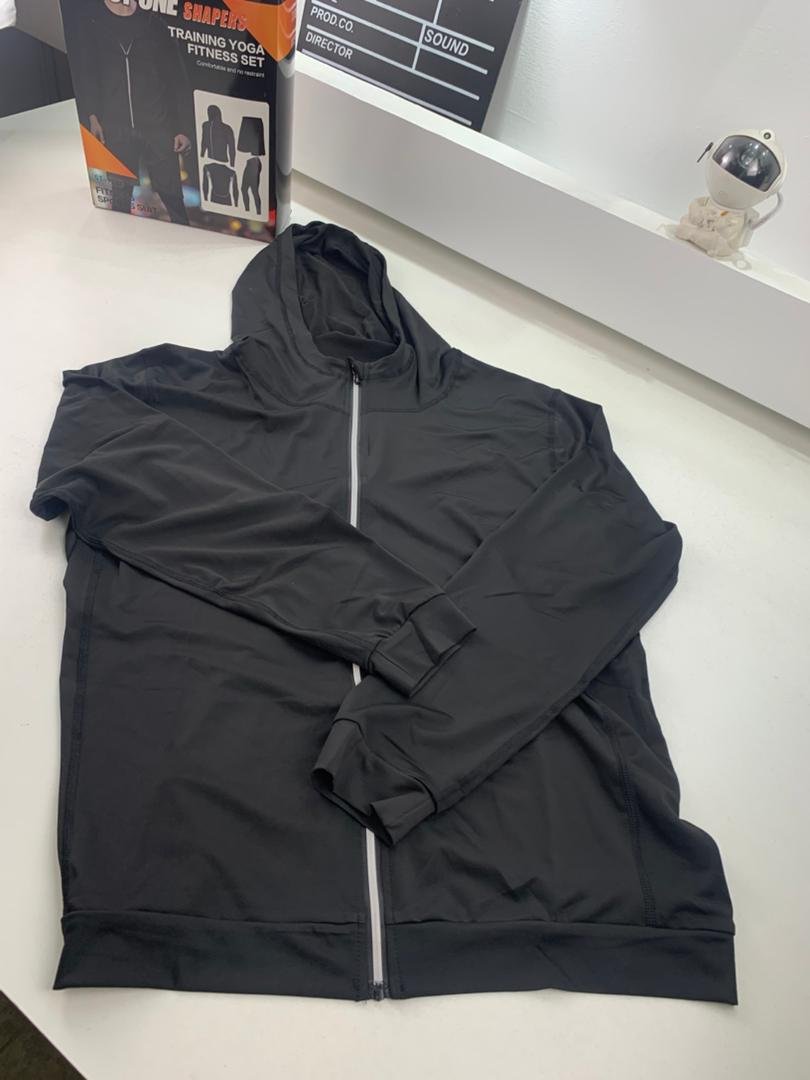 Ensemble Sport 4 en 1 Homme – Léger, Séchage Rapide, Compression et Confort image 4