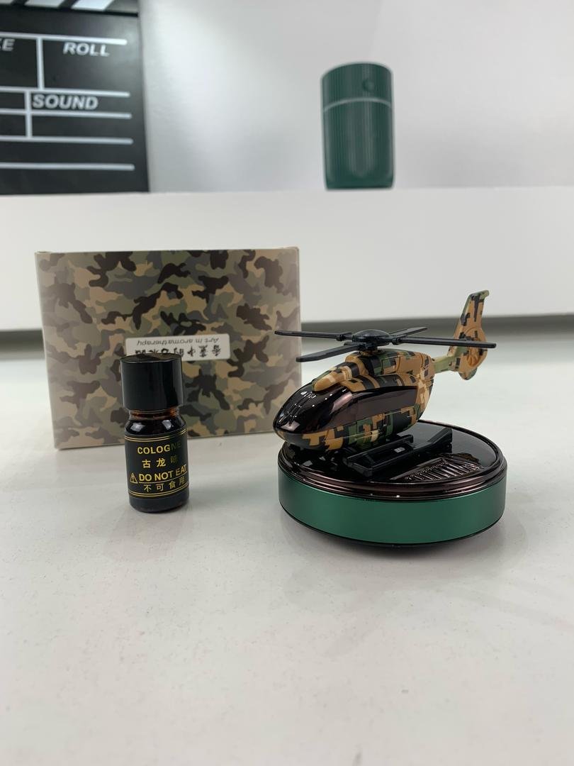 Diffuseur Parfum Voiture Avion Solaire – Élégant et Écologique image 7