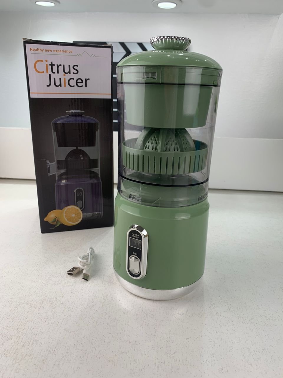 Mini Presse-Agrumes Électrique Rechargeable Portable 600 ml image 1
