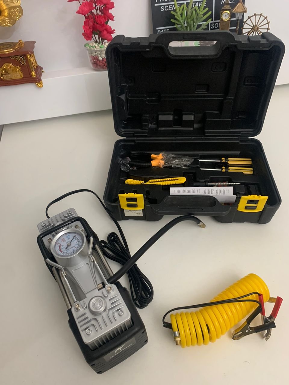 Compresseur Voiture Double Cylindre 12V avec Kit de Réparation – Jusqu'à 150 PSI image 5