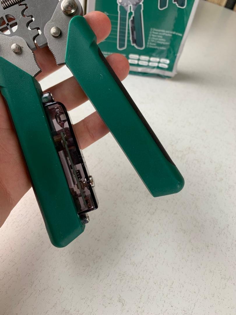 Pince à dénuder multifonction avec détecteur de tension image 4