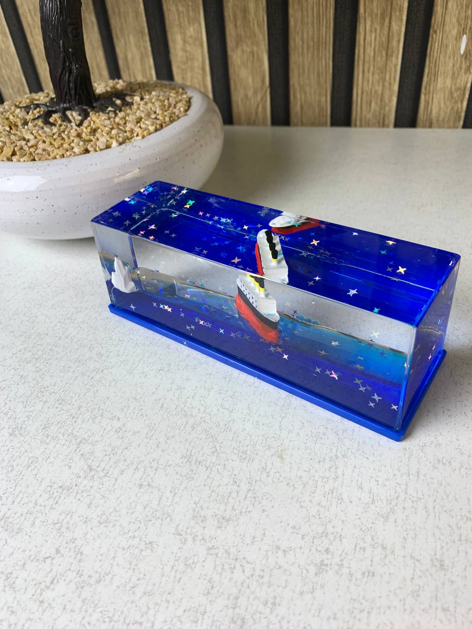 Décoration en forme de bateau : Sérénité et Magie Visuelle