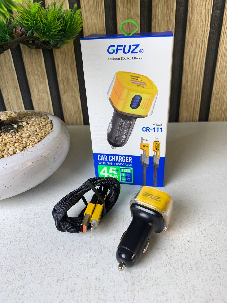 Chargeur de Voiture 45W : Puissance Maximale et Câble 3-en-1
