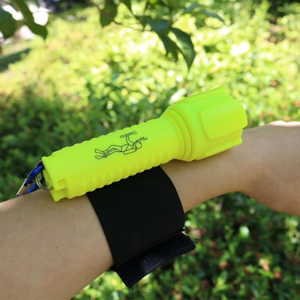 Lampe Torche Étanche pour Plongée – Puissance et Fiabilité Sous l’Eau