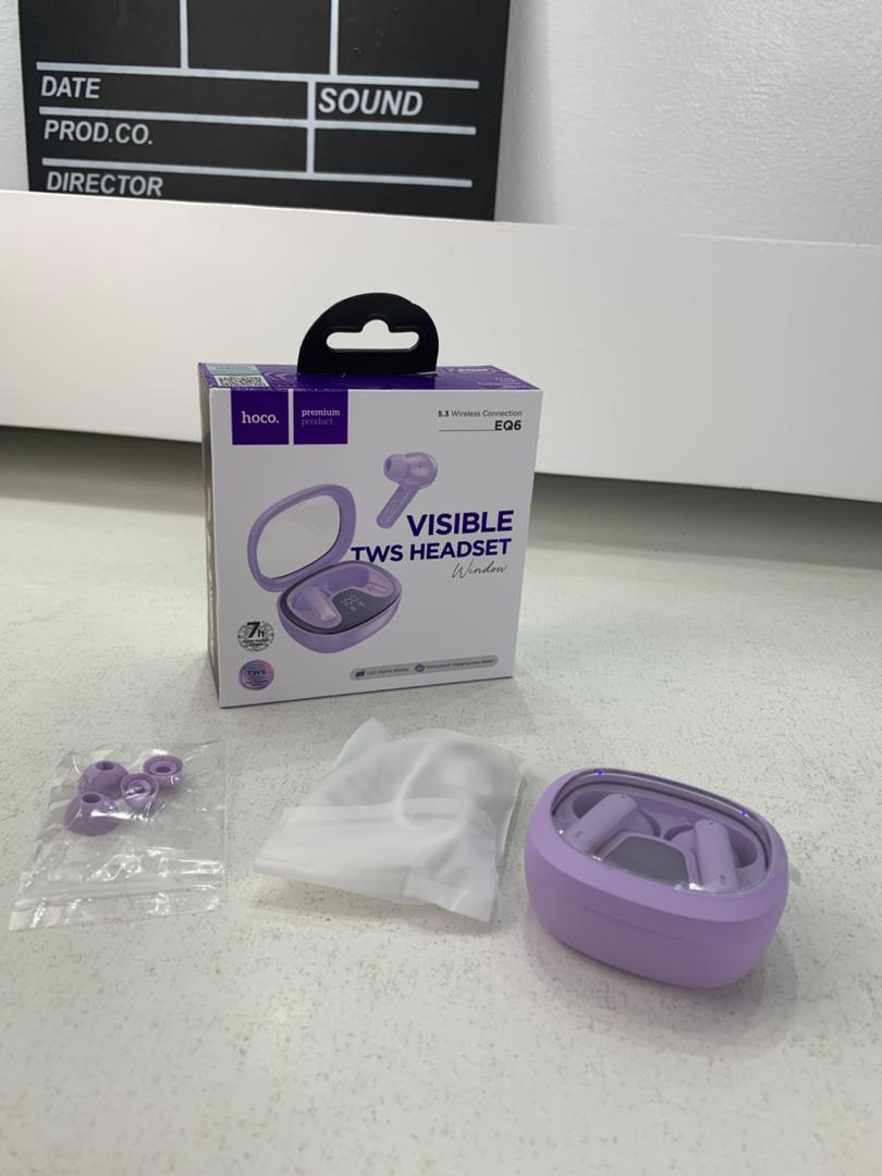 Écouteurs Bluetooth 5.3 avec Boîtier Transparent – Style Futuriste et Autonomie Étendue