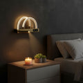 Applique Murale LED Design : Élégance Dorée et Éclairage Modulable