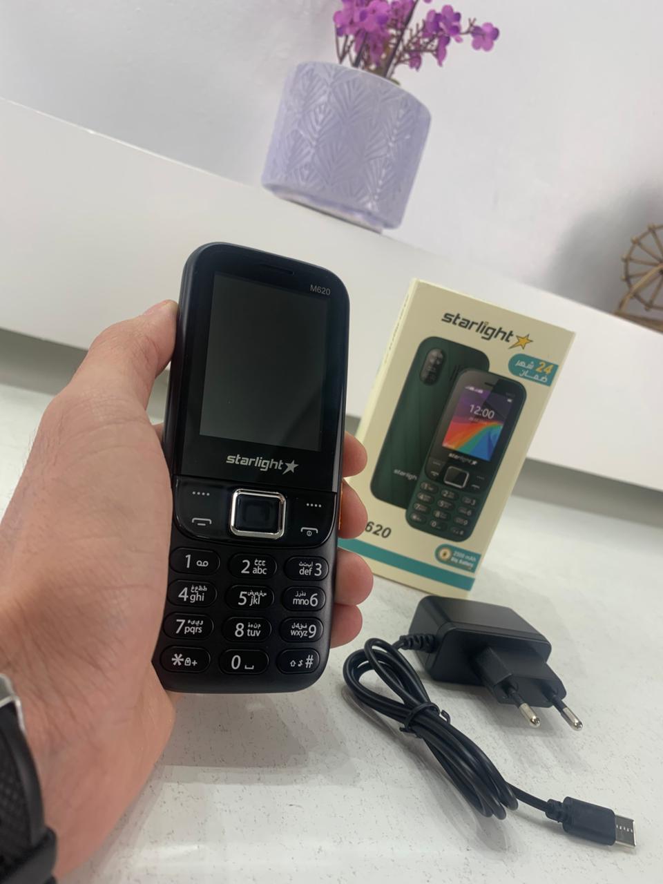Téléphone Starlight M620 Dual SIM – Simple et longue autonomie 2500 mAh