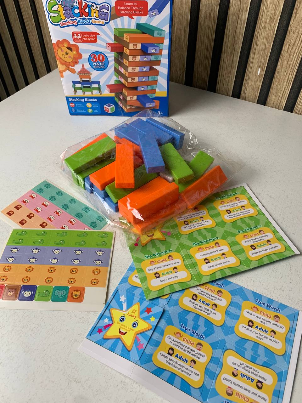 Jeu d’Équilibre Cubes Colorés Enfant avec Dé
