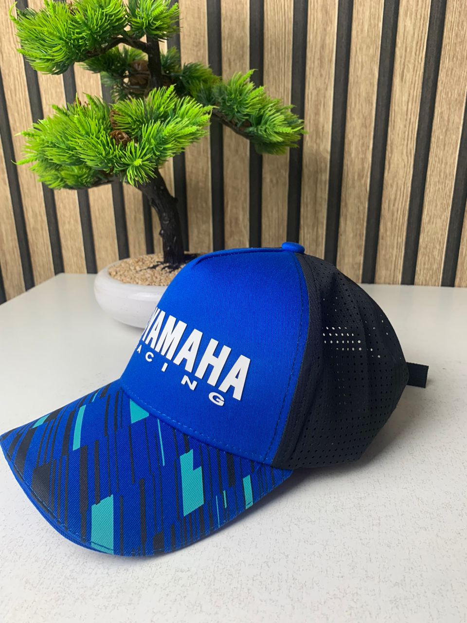 Casquette Yamaha Racing : Style Sportif et Confort Maximum