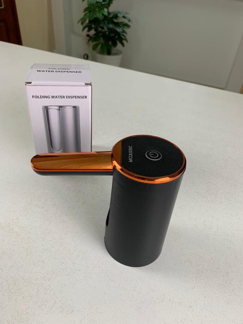 Pompe à Eau USB Pliable – 1800mAh, Écran LED, Design Hygiénique image 5
