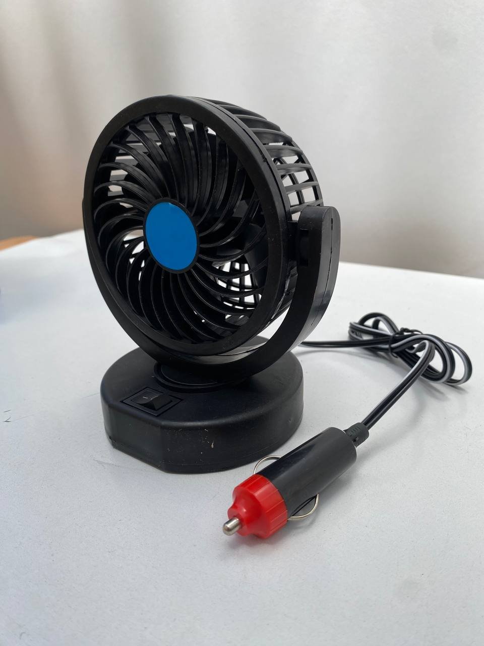 Ventilateur Voiture 12V Compact – Silencieux & Rotatif 360° image 3