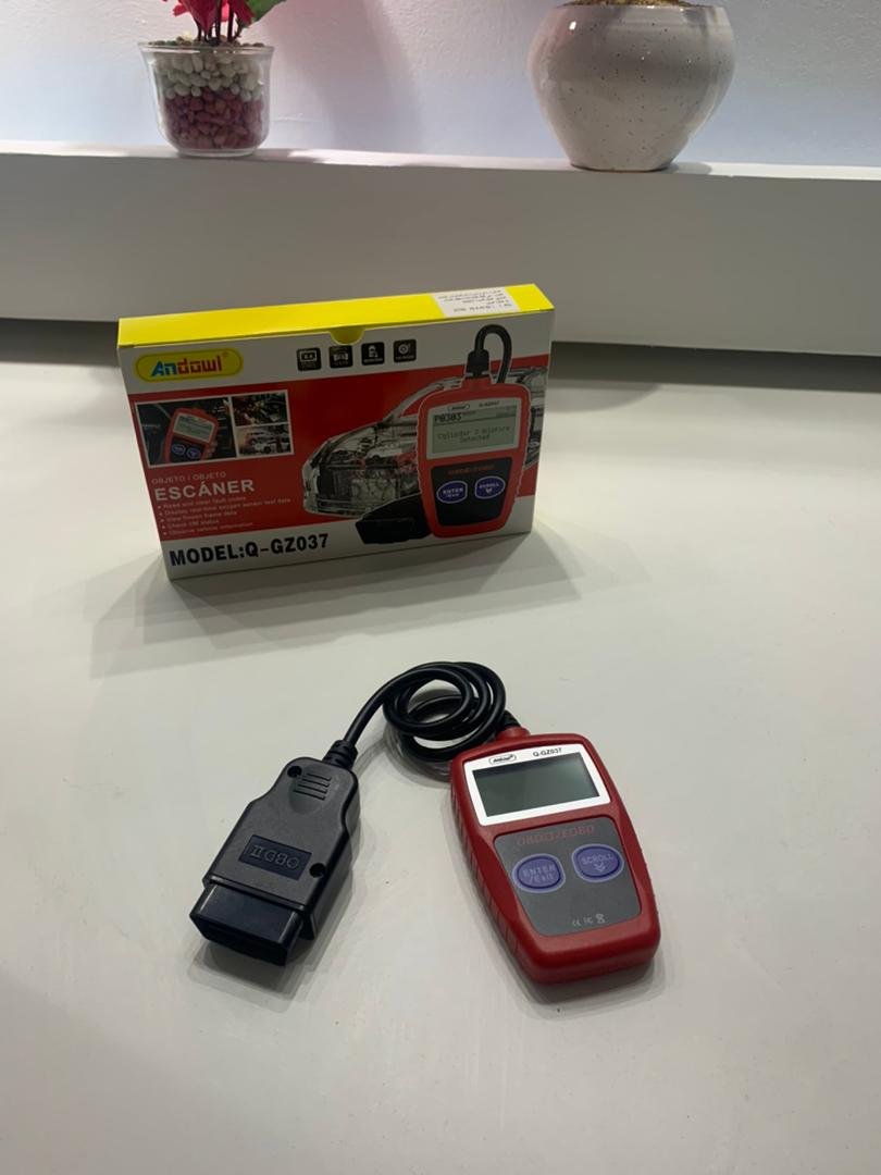  Scanner de Diagnostic Automobile Haute Performance – Effaceur de Codes et Contrôle Moteur image 6