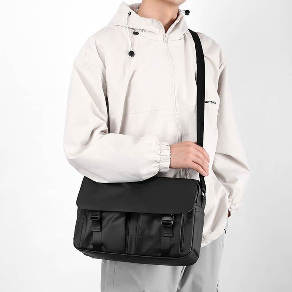 Sac de Poitrine Homme Décontracté – Étanche & Ergonomique image 1