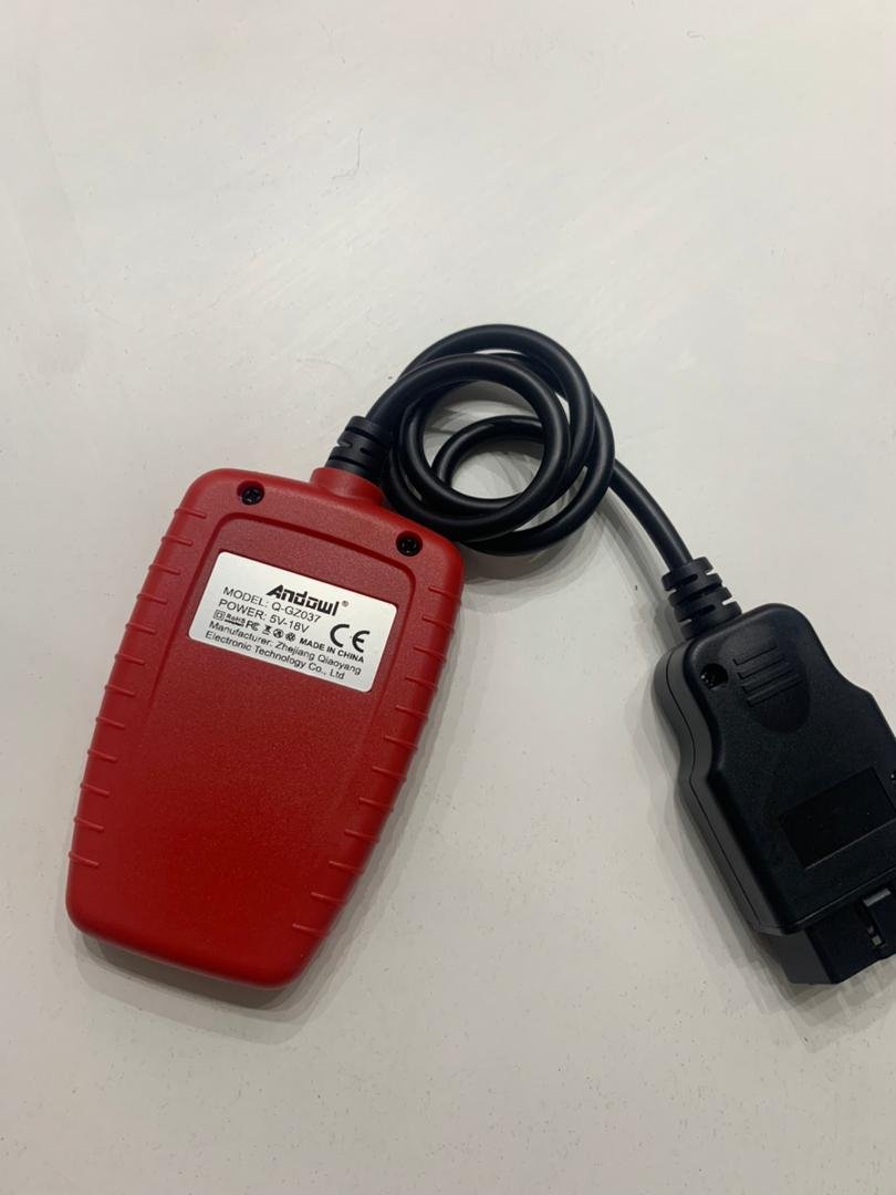  Scanner de Diagnostic Automobile Haute Performance – Effaceur de Codes et Contrôle Moteur image 5