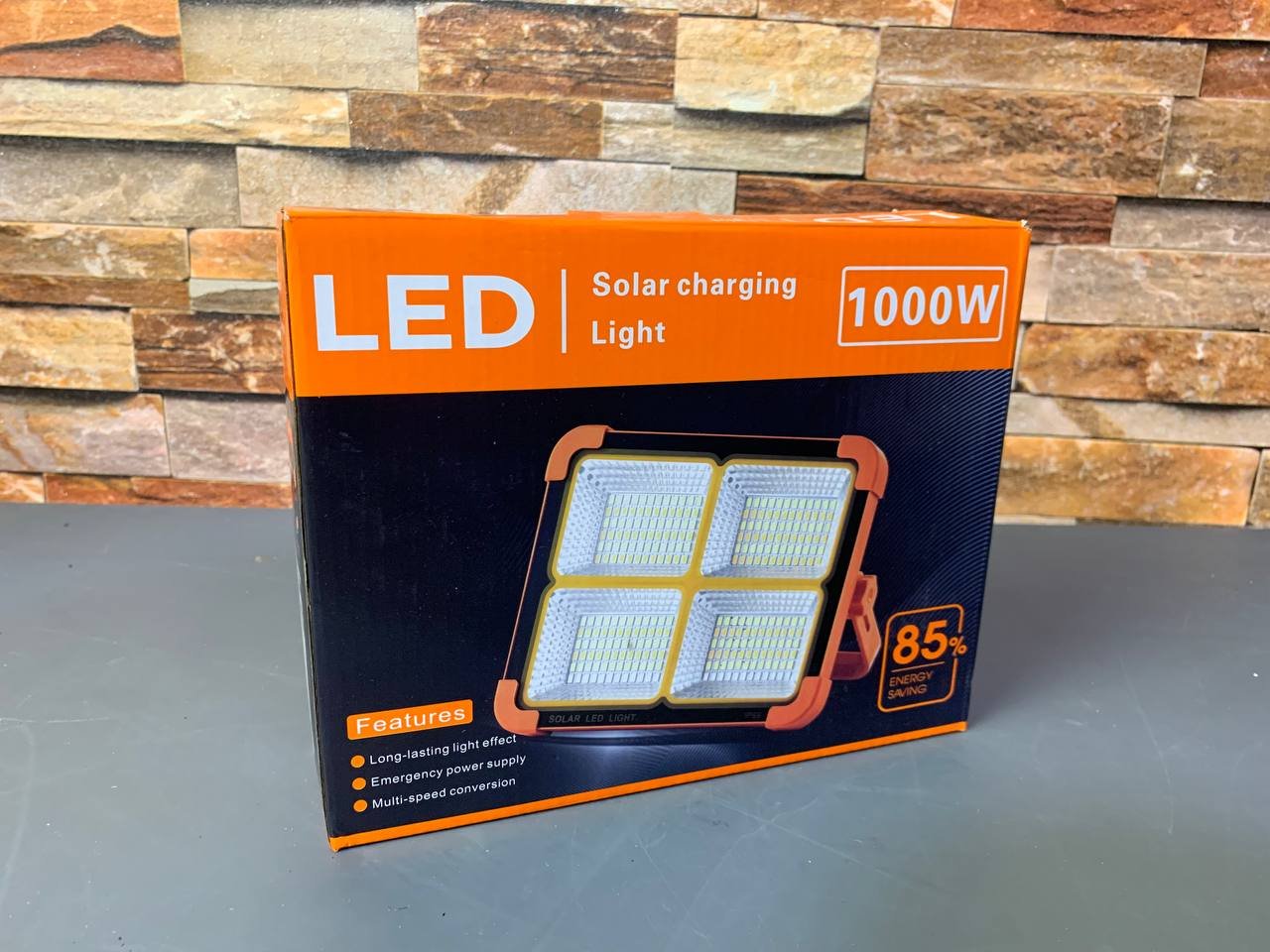Projecteur LED étanche Rechargeable 4 modes D'éclairage Power-Bank 1000W image 1
