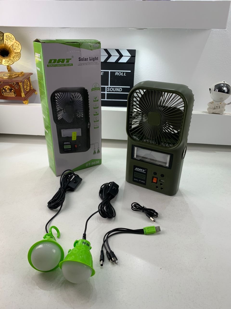 Kit Ventilateur et Lampe Multifonction avec Panneau Solaire , Idéal pour les Sorties et Coupures de Courant image 5