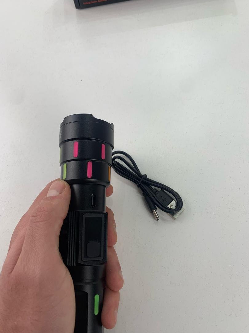 Lampe de Poche LED Télescopique avec Bandes Fluorescente مصباح يدوي بتكبير تلسكوبي image 5