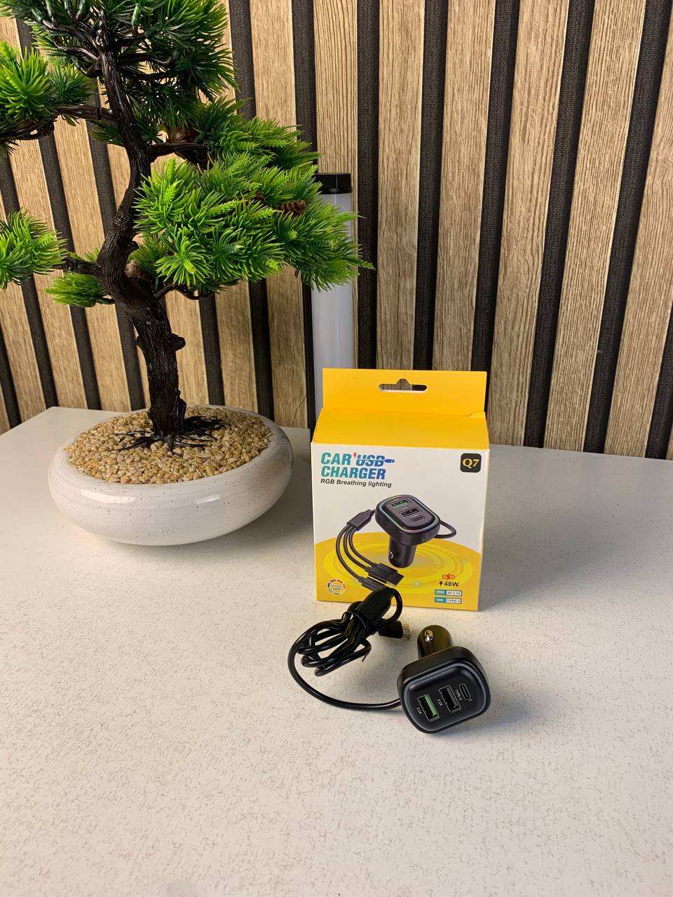 Chargeur Voiture 48W : Puissance Triple et Câble 3-en-1